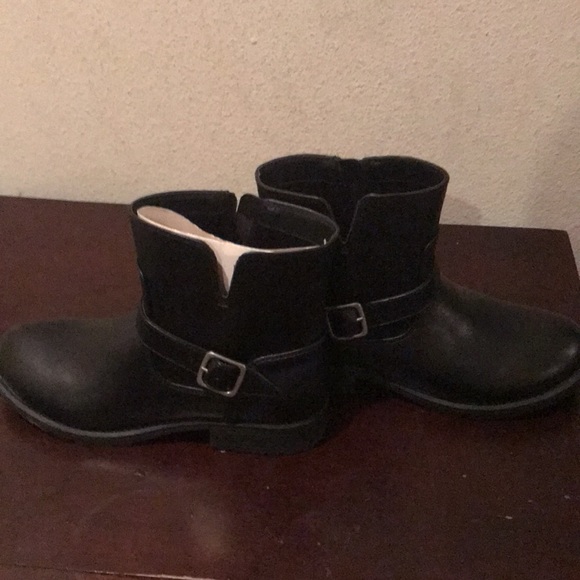 Girls boots new size 5 - Picture 3 of 5